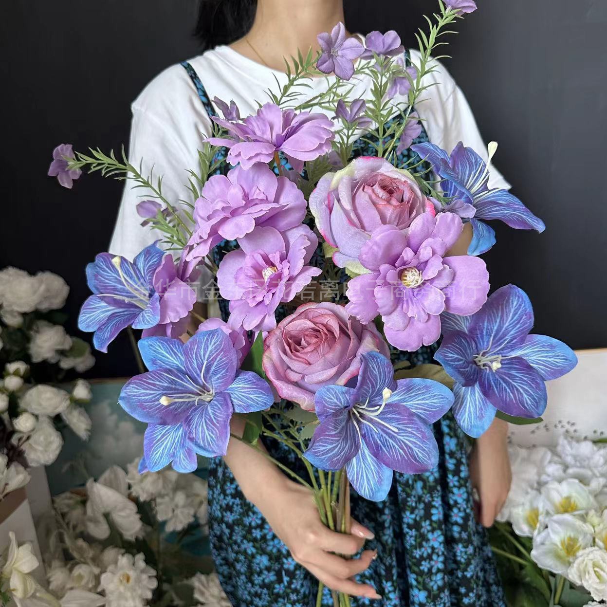 Sztuczne lilie w stylu Moneta, – Wedding Supply Shops recenzja i cena